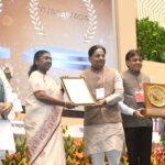 National News : राष्ट्रपति श्रीमती द्रौपदी मुर्मु ने स्वच्छ सर्वेक्षण पुरस्कार प्रदान किए