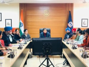 Mohali News: राज्य स्तरीय राष्ट्रीय मतदाता दिवस: एडीसी गीतिका सिंह ने तैयारियों की समीक्षा की